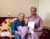 Сегодня свой 102-й день рождения празднует Демиденко Нина Максимовна - жительница г. Советский, труженик тыла в годы Великой Отечественной войны!